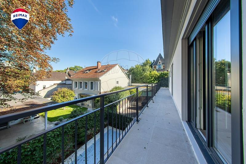 Appartement - 142 m² - 5 pièces