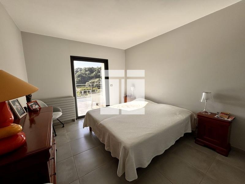 Villa - 166 m² - 6 pièces