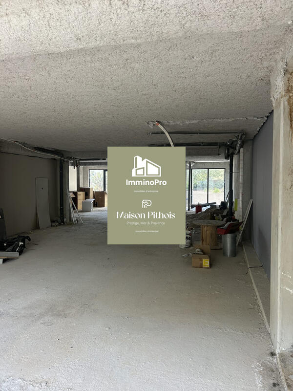 Local d'activités - 145 m²