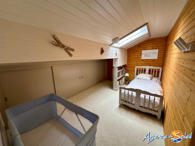 Châlet - 307 m² - 12 pièces