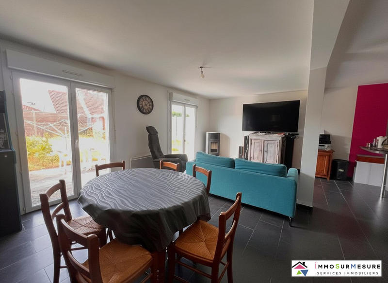 Maison - 90 m² - 4 pièces