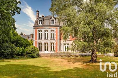 Maison - 483 m² - 15 pièces