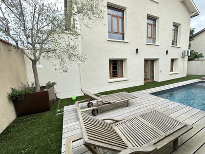 Maison ancienne - 274 m² - 6 pièces