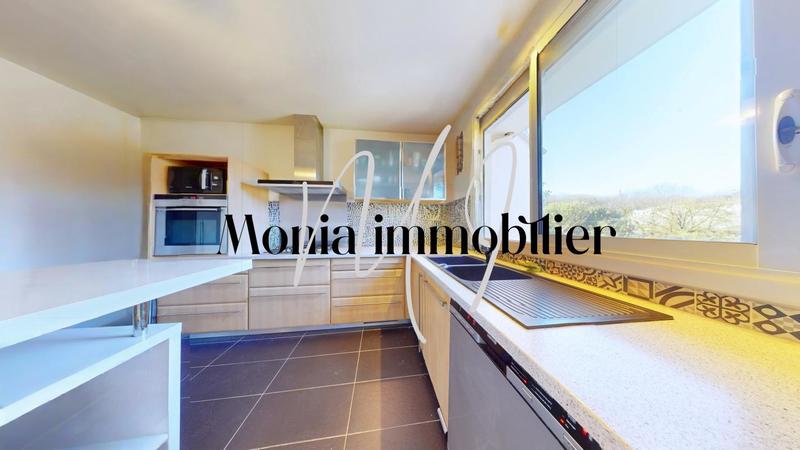 Pavillon - 175 m² - 7 pièces