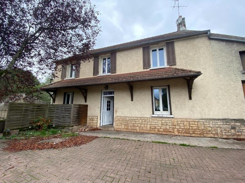 Maison - 152 m² - 10 pièces