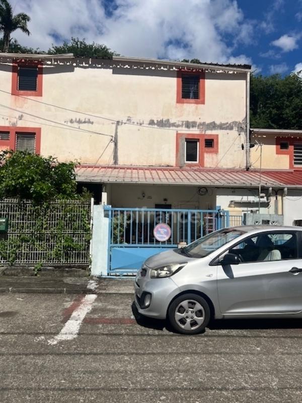 Maison - 94 m² - 3 pièces