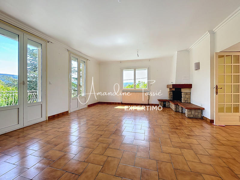 Maison - 121 m² - 4 pièces