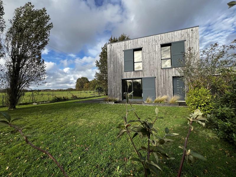 Maison - 105 m² - 5 pièces