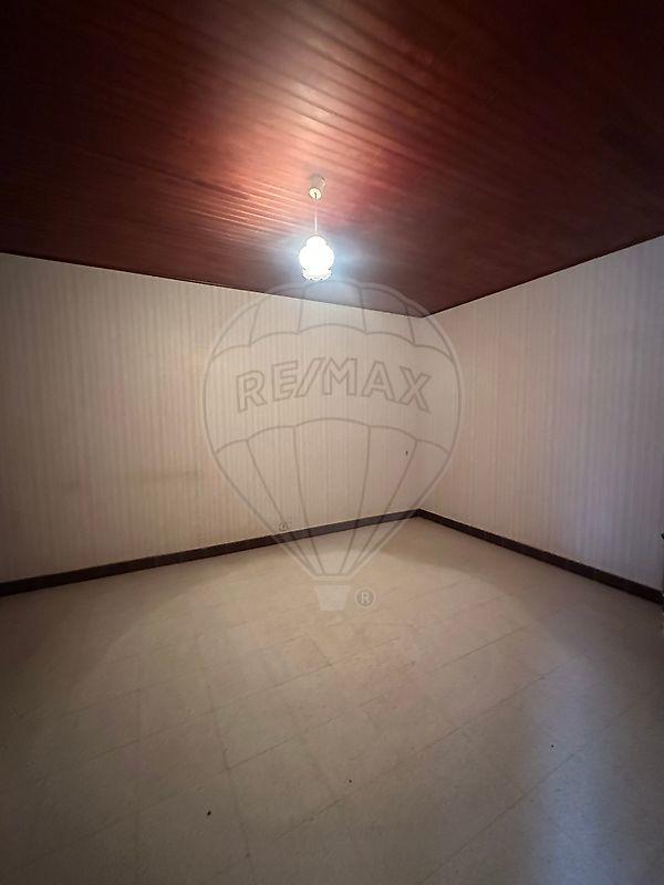 Moulin - 86 m² - 4 pièces