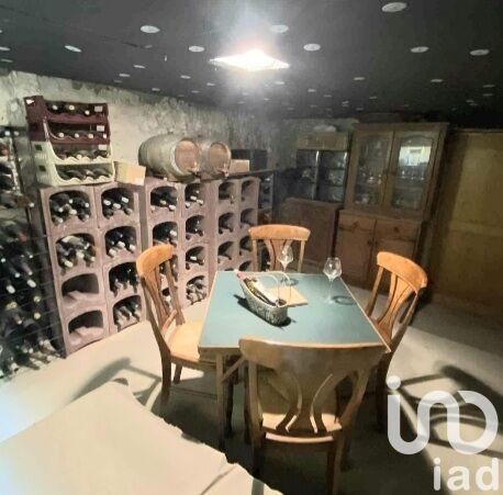 Maison - 310 m² - 12 pièces