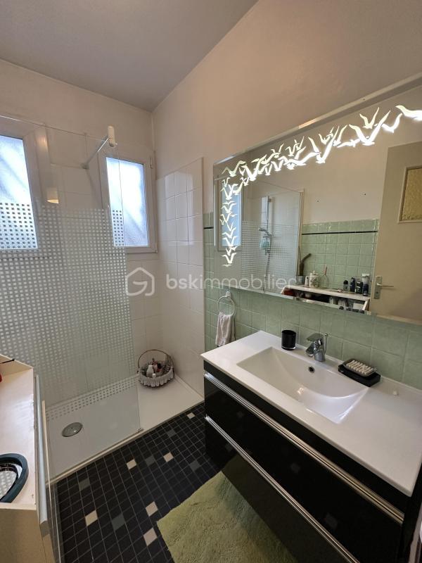 Maison - 161 m² - 7 pièces