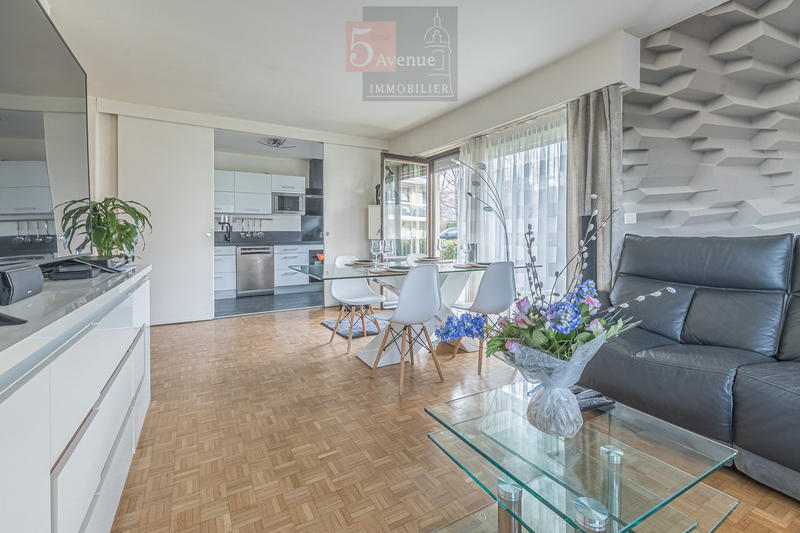 Appartement - 110 m² - 6 pièces