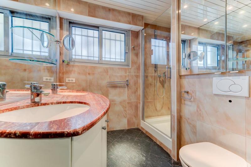 Appartement - 83 m² - 3 pièces