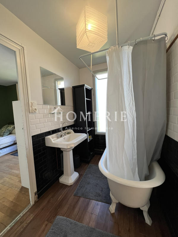 Maison - 193 m² - 8 pièces