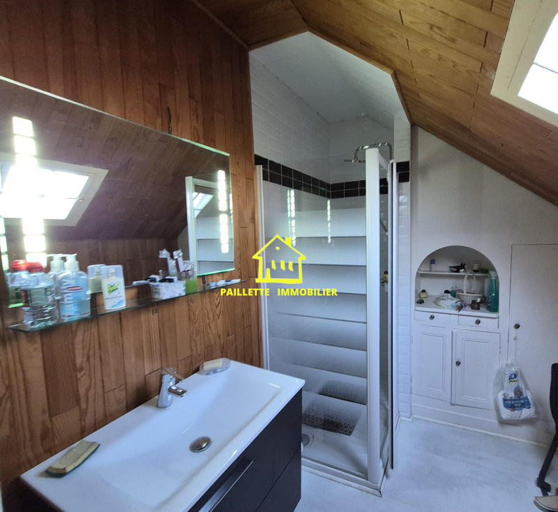 Maison - 262 m² - 7 pièces