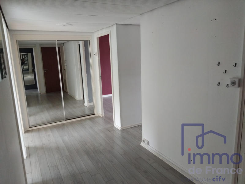 Appartement - 77 m² - 5 pièces