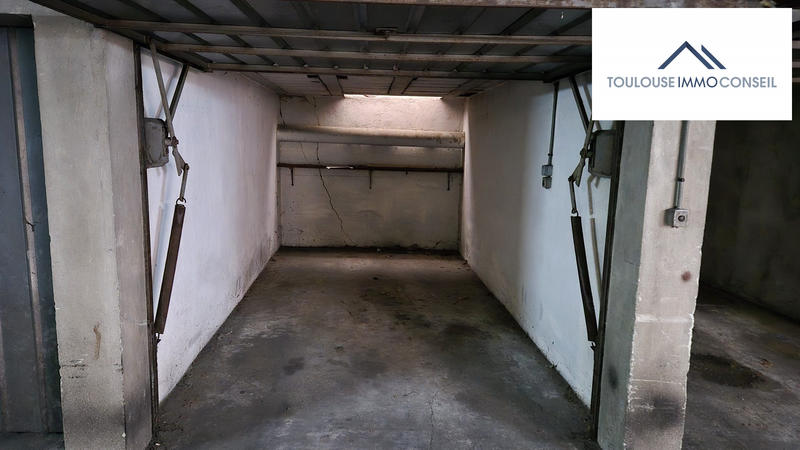 Parking / Garage - 15 m²