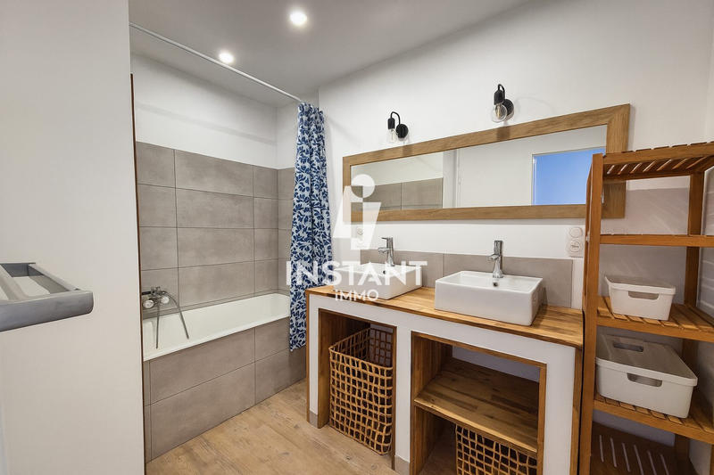 Appartement - 101 m² - 5 pièces