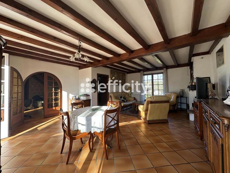 Maison - 148 m² - 7 pièces