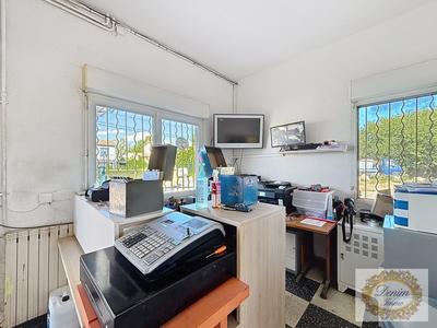 Fonds de commerce - 1 300 m²