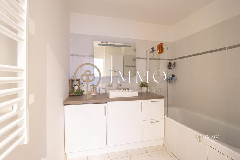 Appartement - 65 m² - 3 pièces