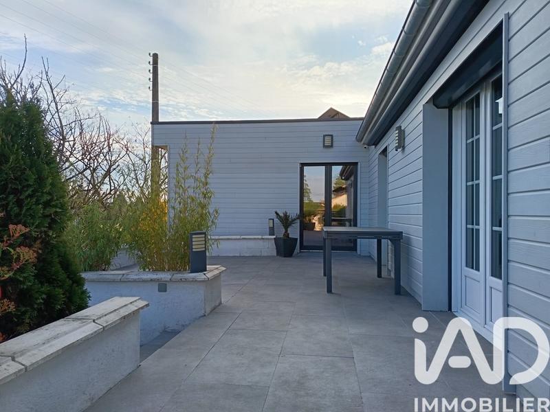 Maison - 93 m² - 6 pièces