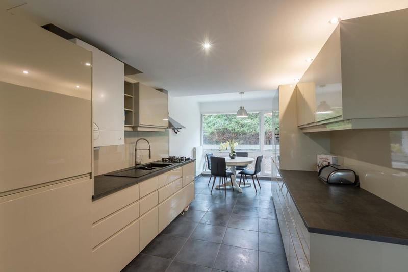 Appartement - 128 m² - 5 pièces