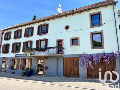 Maison - 252 m² - 7 pièces