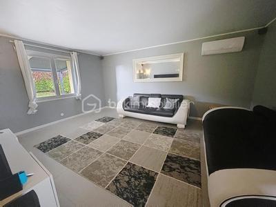 Maison traditionnelle - 148 m² - 7 pièces