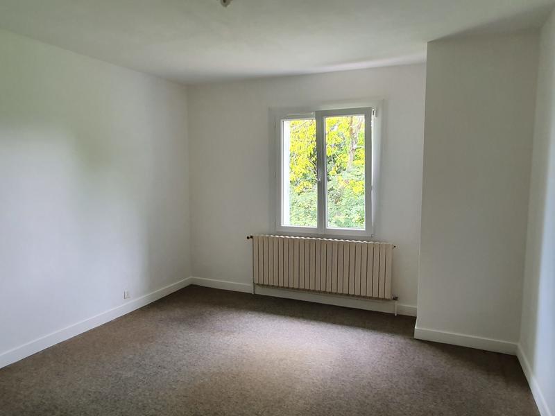 Maison - 180 m² - 10 pièces