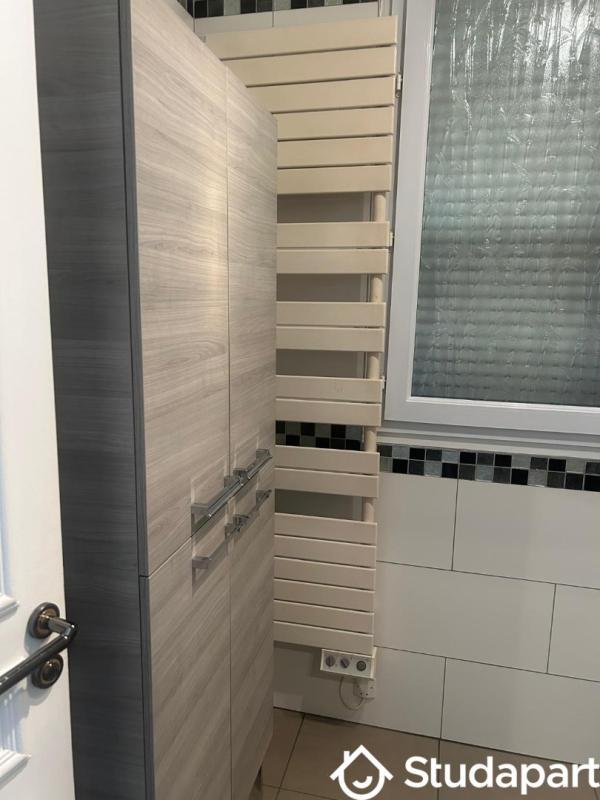 Chambre - 13 m² - 1 pièce