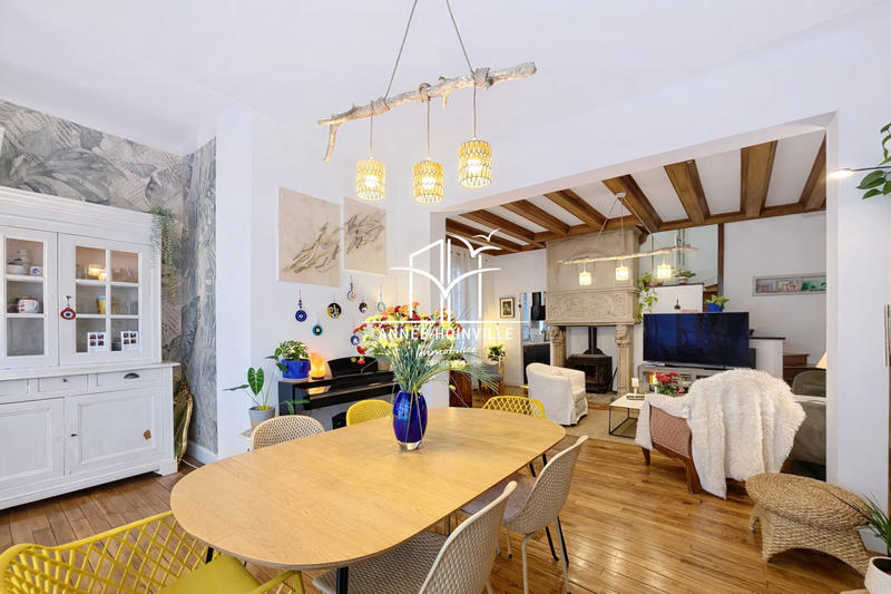 Maison - 176 m² - 6 pièces