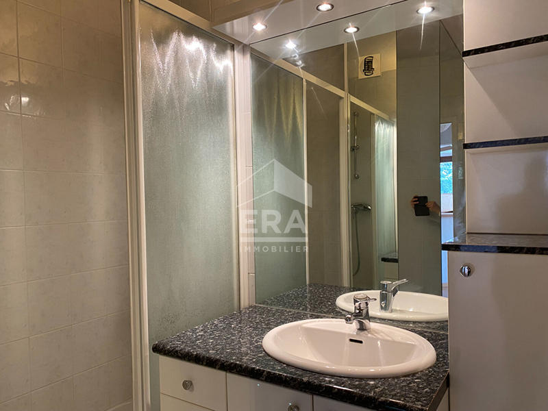 Appartement - 60 m² - 2 pièces