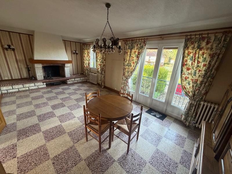 Maison - 93 m² - 4 pièces