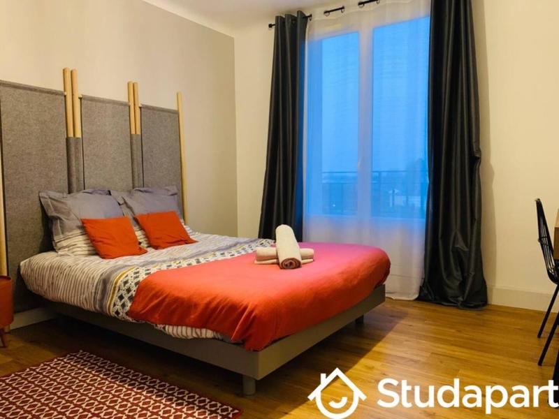 Chambre - 12 m² - 1 pièce