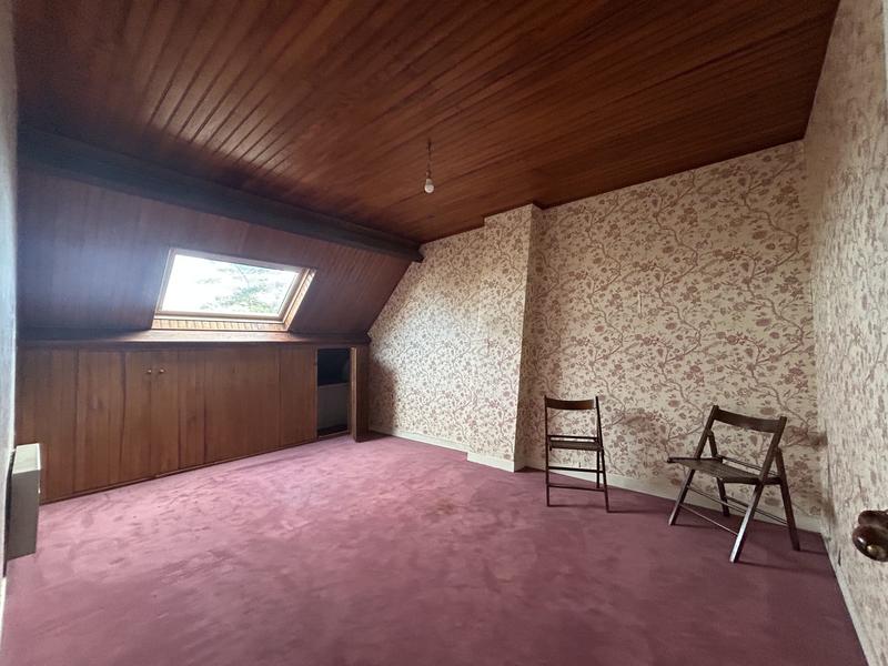 Maison traditionnelle - 160 m² - 8 pièces