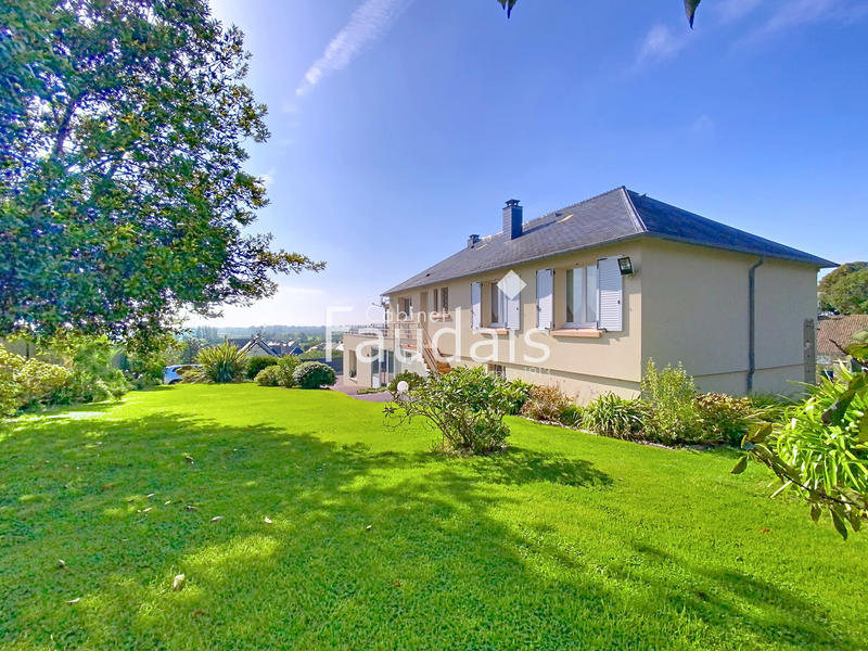 Maison - 105 m² - 6 pièces