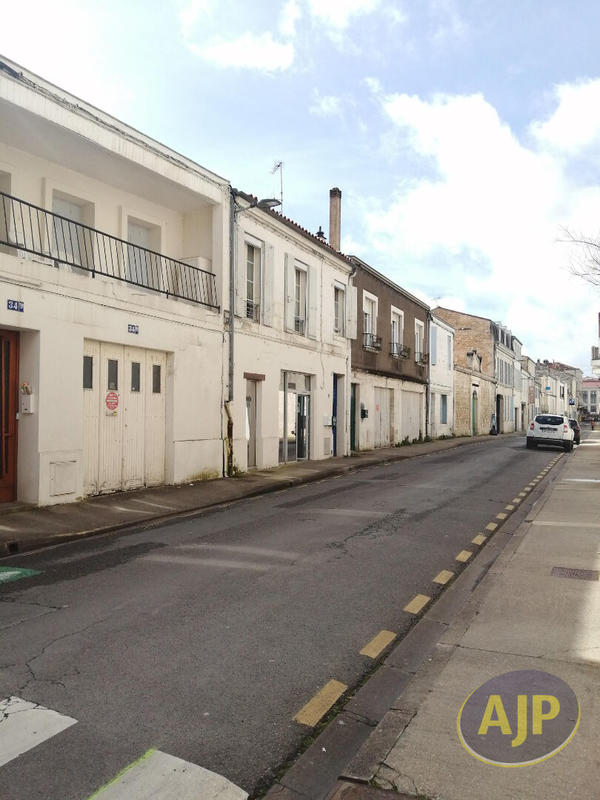 Local commercial - 99 m²