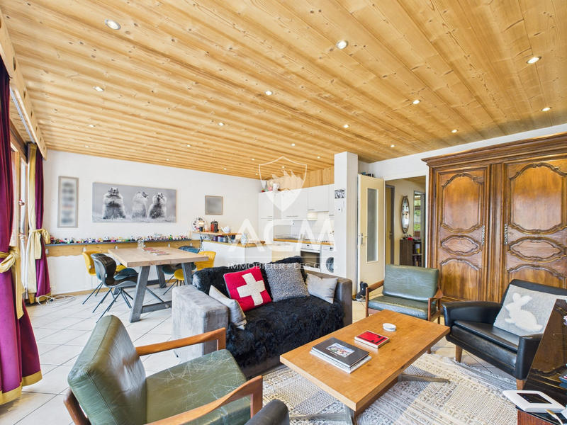 Appartement - 79 m² - 4 pièces