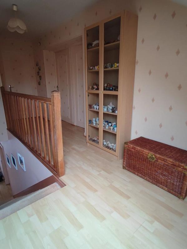 Maison - 240 m² - 8 pièces