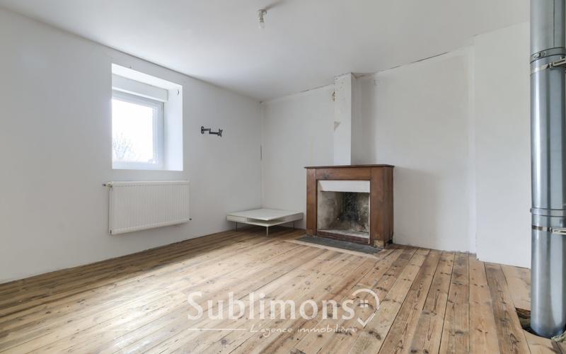 Maison - 223 m² - 9 pièces