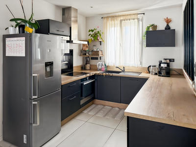 Maison - 100 m² - 4 pièces