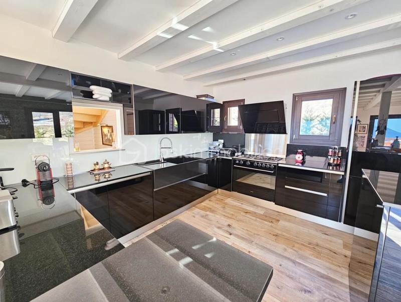 Châlet - 315 m² - 7 pièces