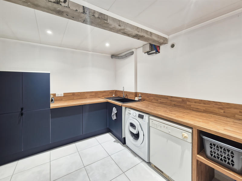 Maison - 205 m² - 5 pièces