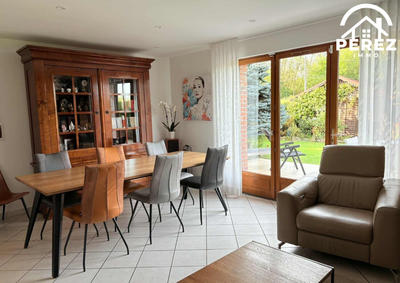 Maison - 90 m² - 5 pièces