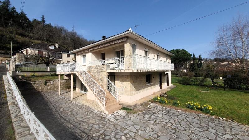 Pavillon - 174 m² - 7 pièces