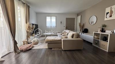 Maison - 101 m² - 7 pièces