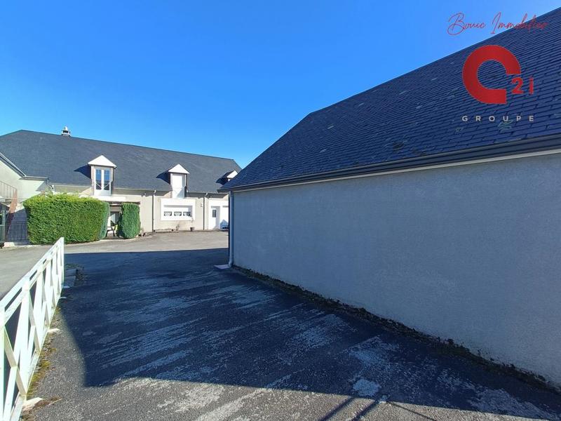 Maison - 185 m² - 6 pièces