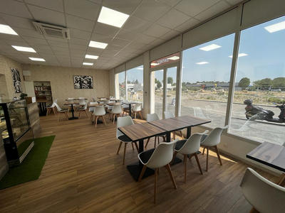 Local commercial - 83 m² - 2 pièces