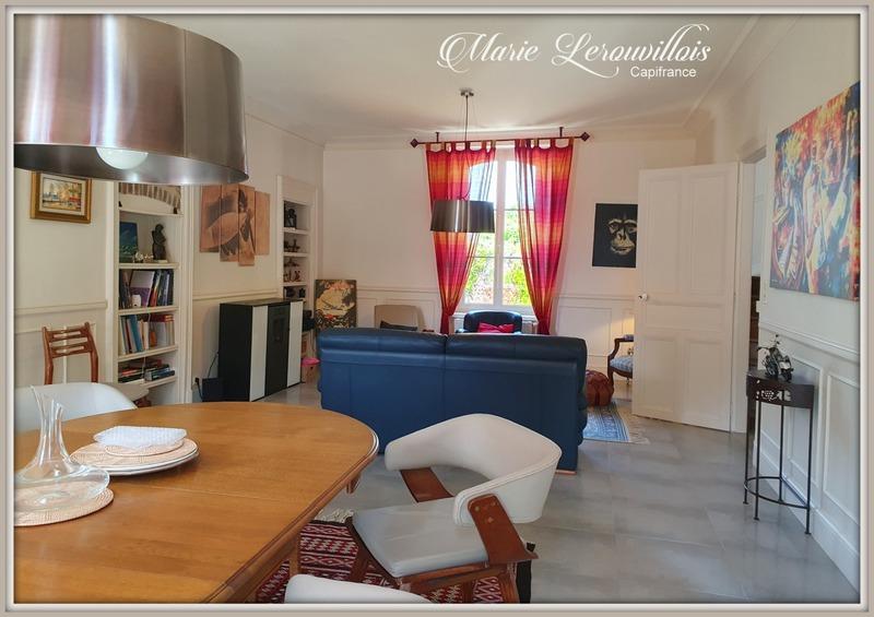 Maison - 402 m² - 12 pièces